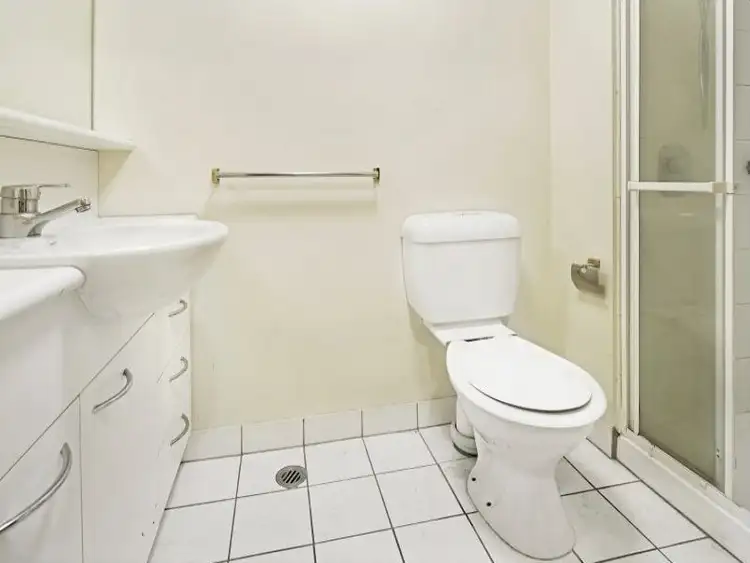 Fourth view of Homely studio listing, 619/585 La Trobe Street, Melbourne VIC 3000