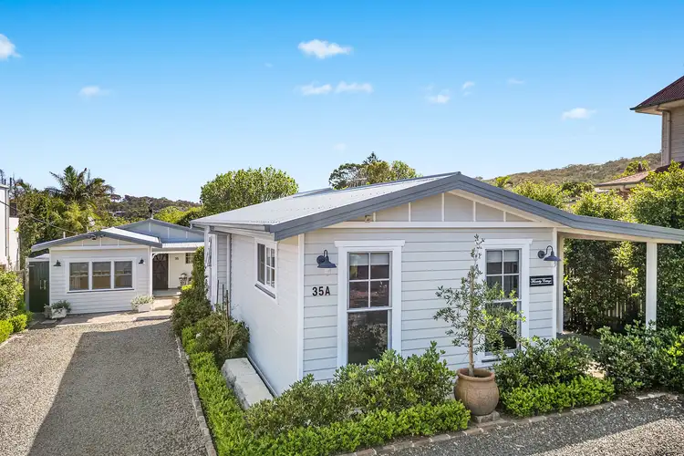 35 Forresters Beach Road, Forresters Beach NSW 2260