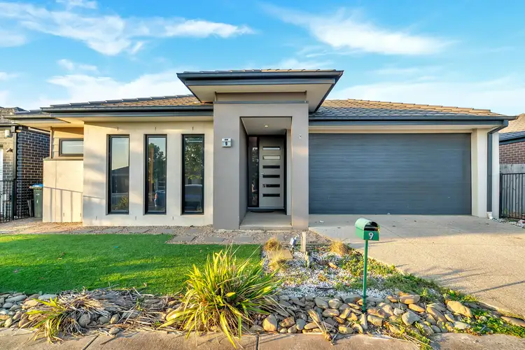 9 Bellevue Drive, Truganina VIC 3029