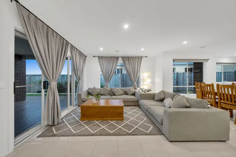 Fifth view of Homely house listing, 17 Chestnut Avenue, Clyde VIC 3978