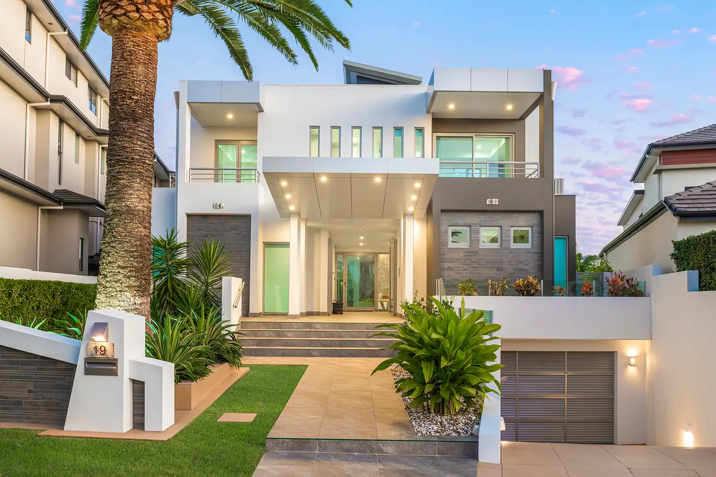 Main view of Homely house listing, 19 Knightsbridge Parade East, Sovereign Islands QLD 4216