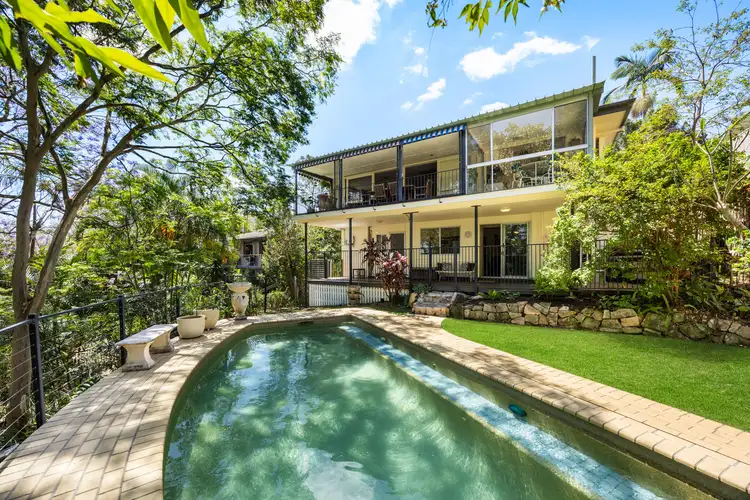 26 Pentlay Street, Kenmore QLD 4069