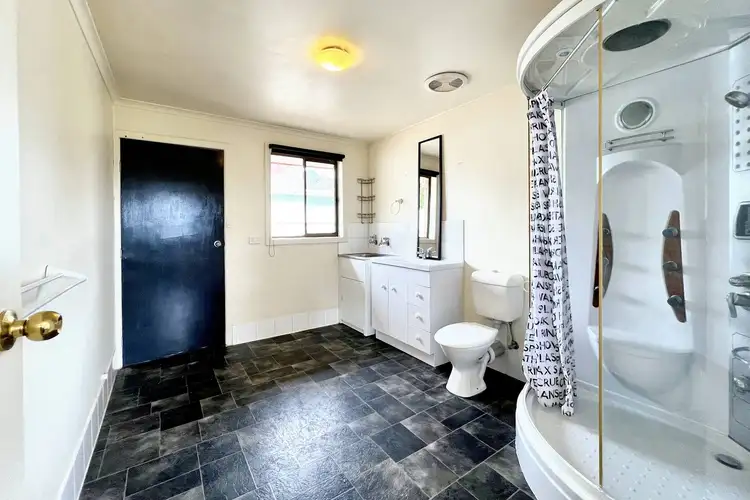 Fifth view of Homely block of units listing, 1 & 2/22a Murray Street, Heywood VIC 3304