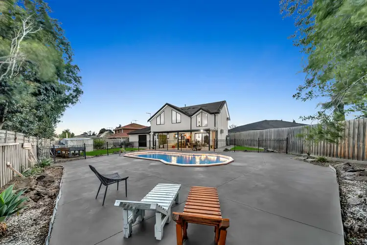 Second view of Homely house listing, 4 Shearer Court, Narre Warren VIC 3805