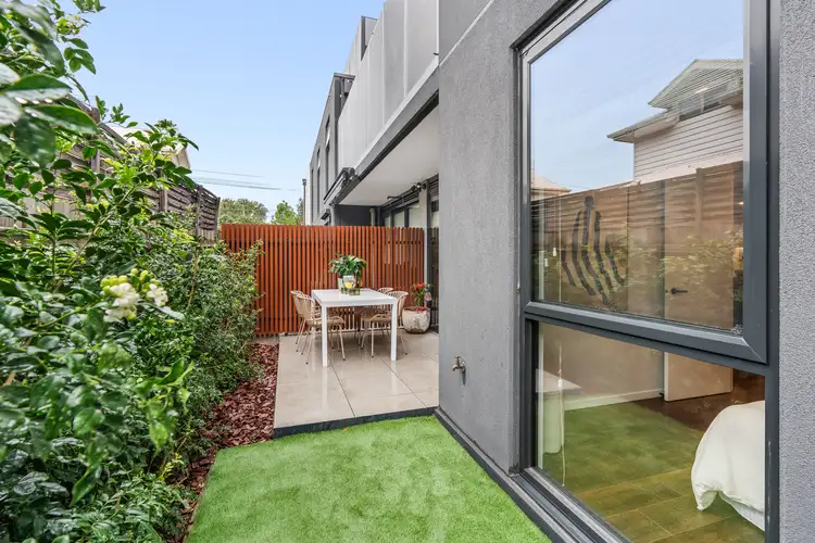 10/25 Clapham Street, Thornbury VIC 3071