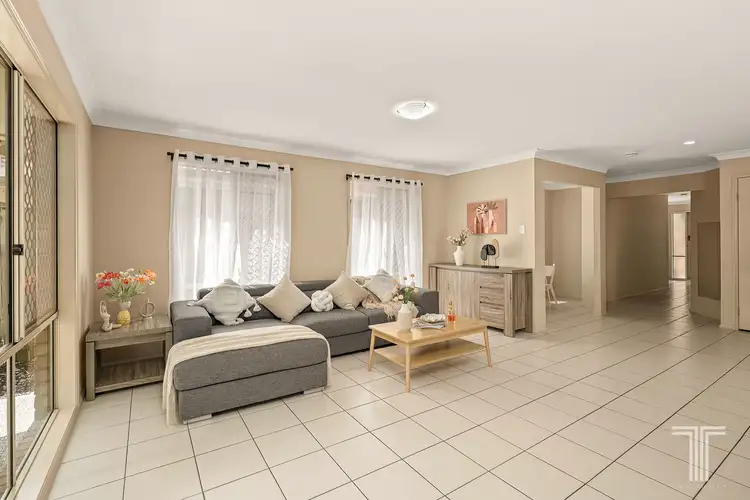 Fifth view of Homely house listing, 5 Araluen Place, Carindale QLD 4152