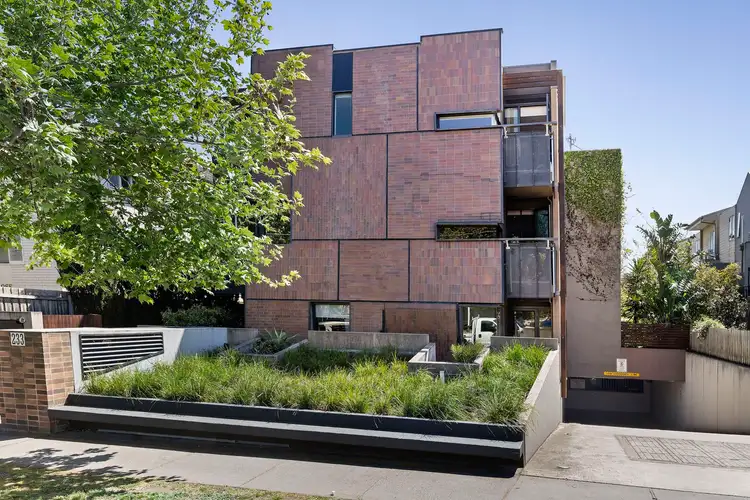 13/233 Dandenong Road, Windsor VIC 3181