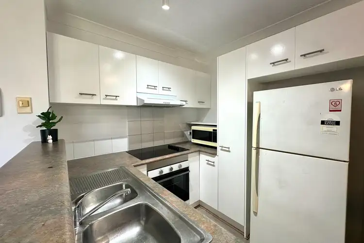 Fifth view of Homely unit listing, 4/9 Tweed Street, Southport QLD 4215