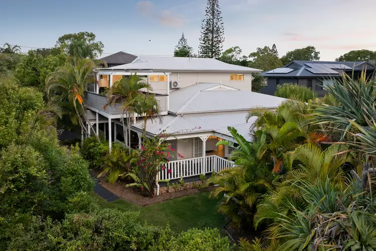 1 Pavonia Street