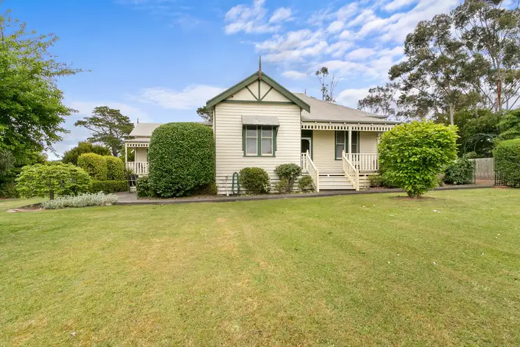 Second view of Homely house listing, 35 Kyandra Drive, Tyers VIC 3844