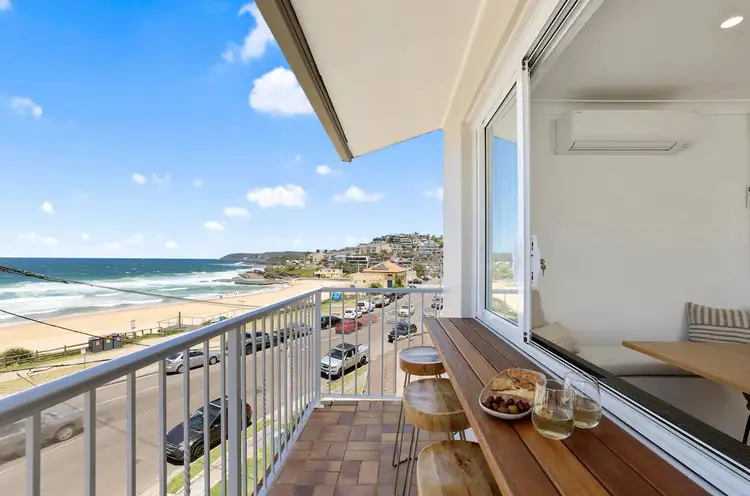 69 Carrington Parade, Curl Curl NSW 2096