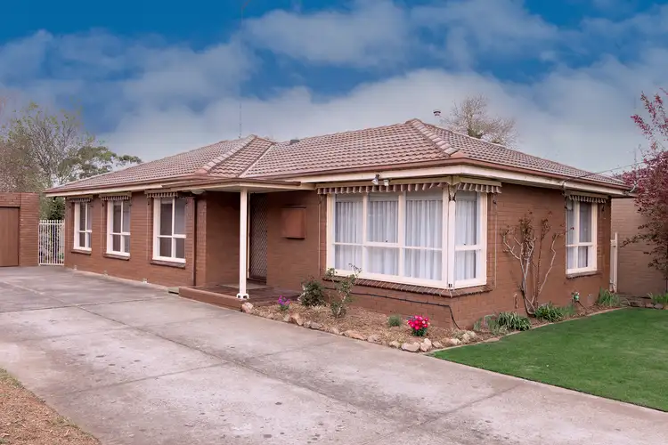 50 Lake Street, Wendouree VIC 3355