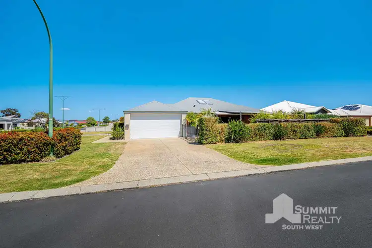 1 Sapphire Brace, Australind WA 6233