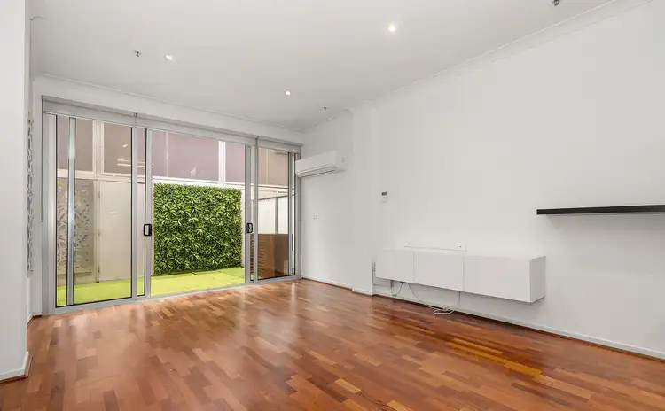 7 Swallow Lane, Footscray VIC 3011
