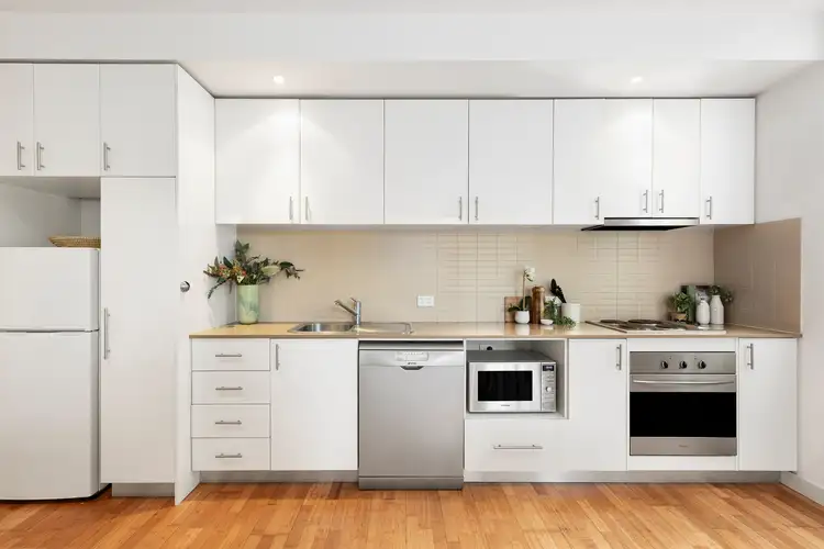 Fifth view of Homely apartment listing, 1/4 The Avenue, Windsor VIC 3181