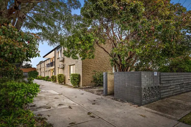 1/12 Collins Street, Mentone VIC 3194