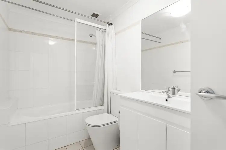 Fifth view of Homely apartment listing, 34/1-3 Sturdee Parade, Dee Why NSW 2099