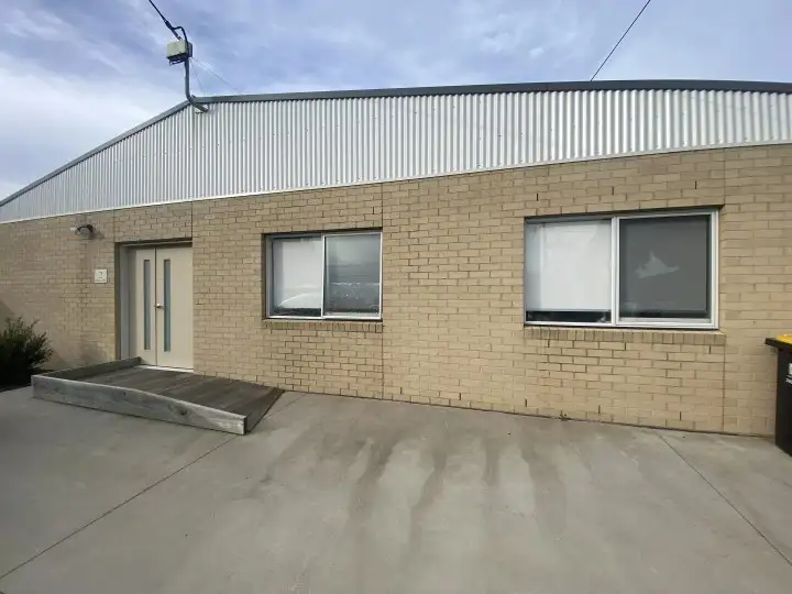 2 Jeanette Street, Clayton South VIC 3169
