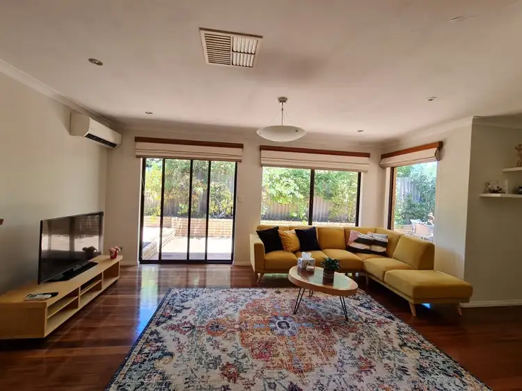 16 Woodford Wells Way