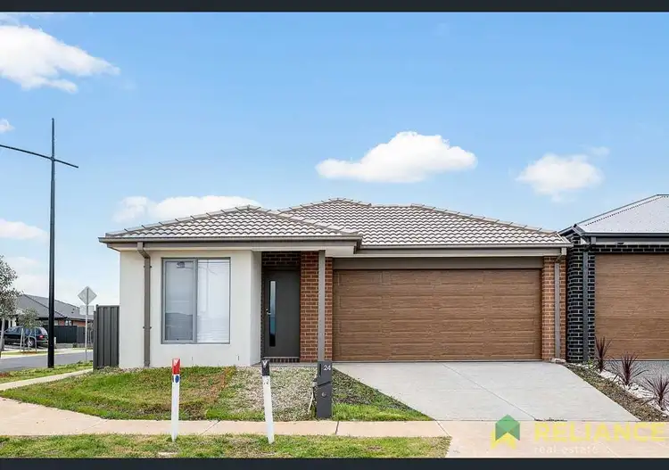 24 Raptor Place, Melton South VIC 3338
