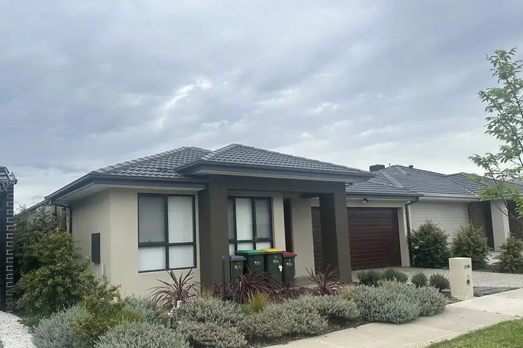 6 Verdant Drive, Donnybrook VIC 3064