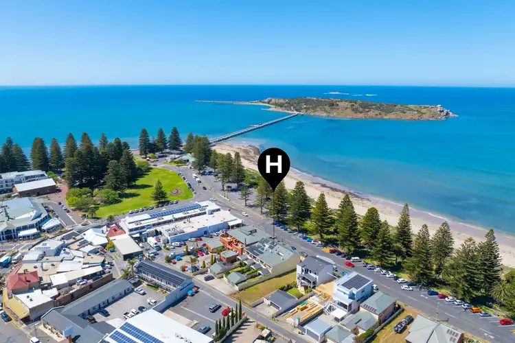 4A Esplanade, Victor Harbor SA 5211