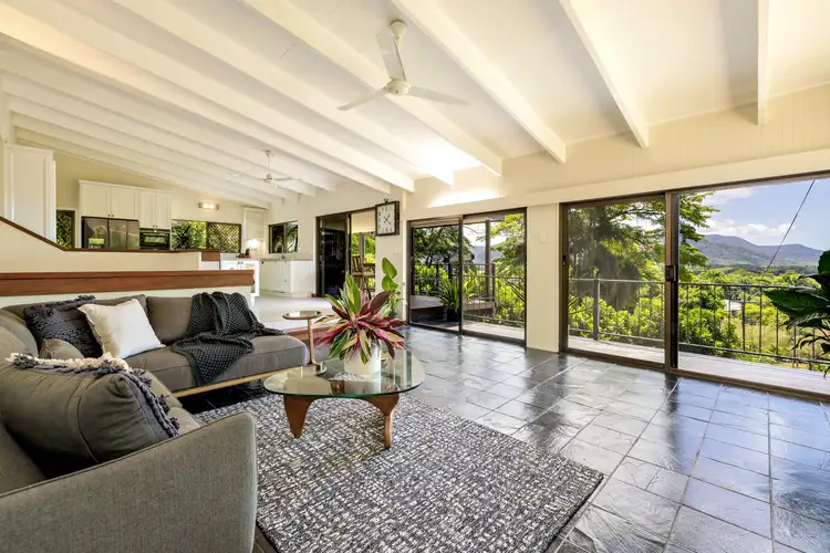 7 Charlekata Close, Freshwater QLD 4870