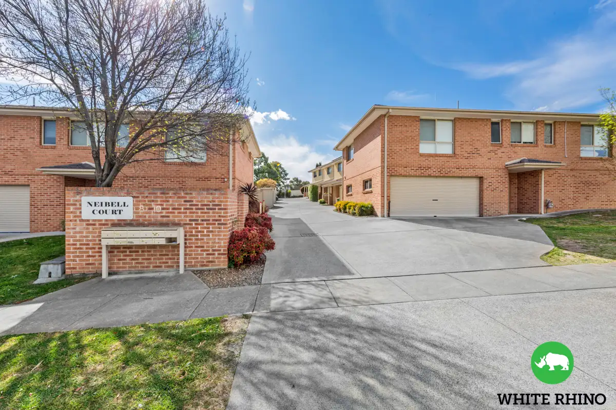 Main view of Homely townhouse listing, 2/8-10 Erin Street, Queanbeyan NSW 2620