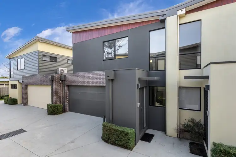 3/307-311 Eastbourne Road