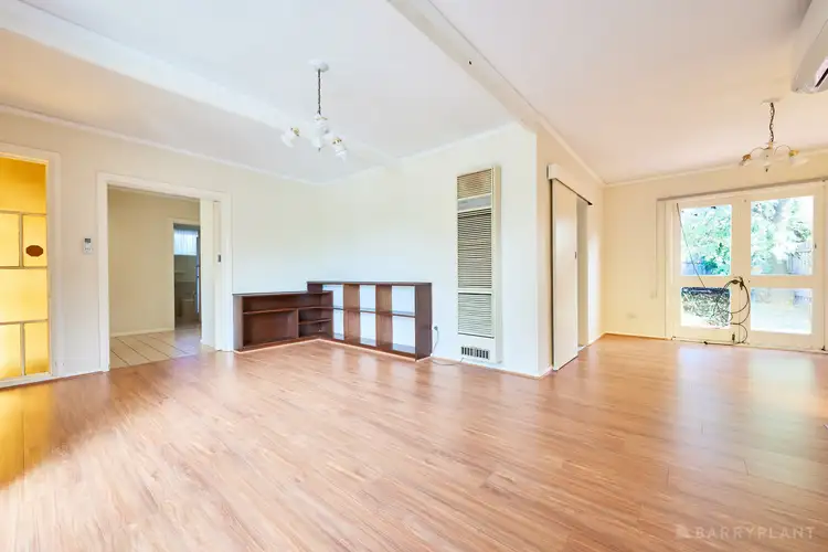 Second view of Homely house listing, 5 Oaklands Crescent, Frankston VIC 3199