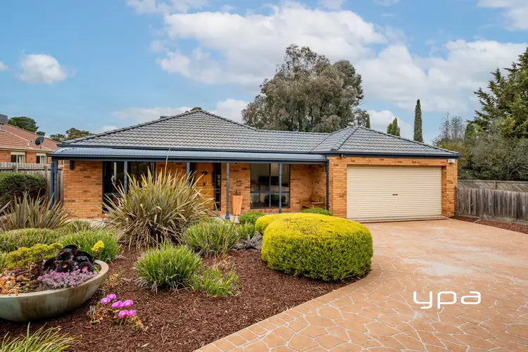 16 Muscat Court, Sunbury VIC 3429