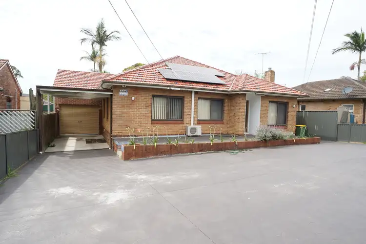 31 Goonaroi Street, Villawood NSW 2163