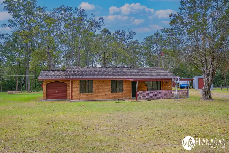 2 Waterford Crescent, Aldavilla NSW 2440