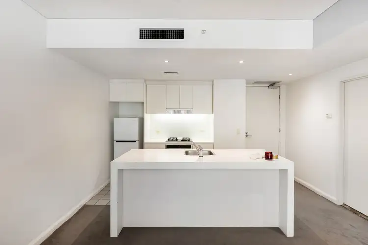 Fifth view of Homely apartment listing, 512/35 Shelley Street, Sydney NSW 2000