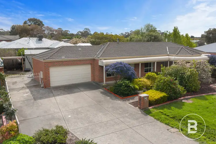 88 Hermitage Avenue, Mount Clear VIC 3350