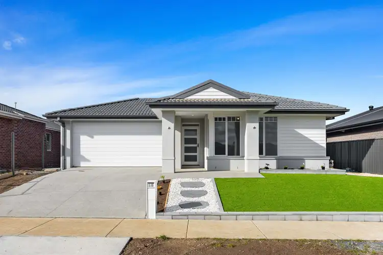 13 Hubbard Street, Lucas VIC 3350