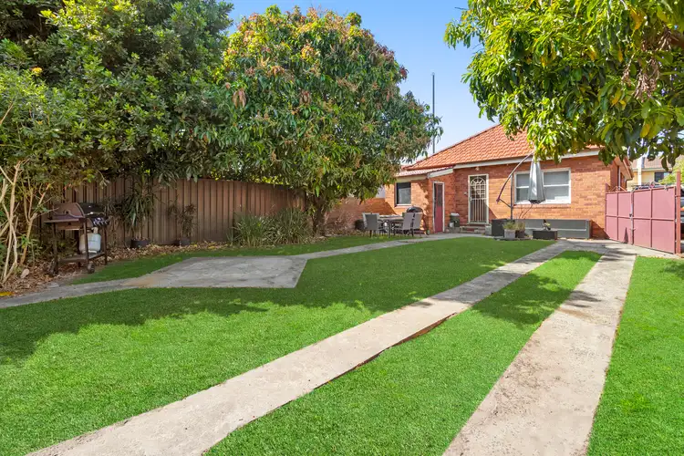 12 Garden Street, Eastlakes NSW 2018