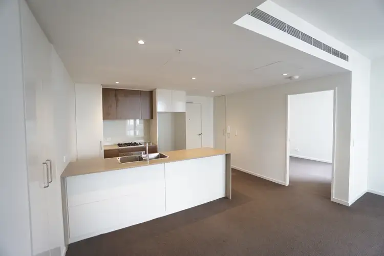 E303/1 Saunders Close