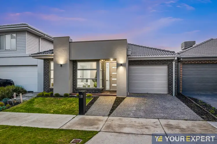 18 Fairweather Street, Clyde VIC 3978