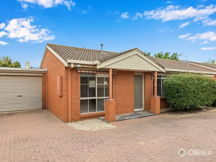 2/20 Russell Street, Werribee VIC 3030