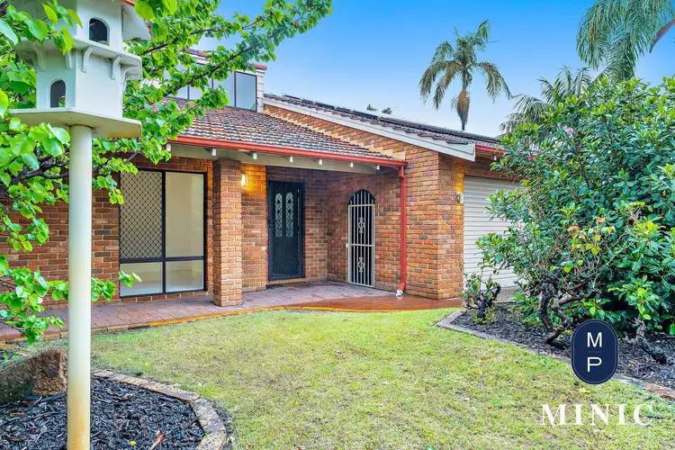 6 Warman Court, Leeming WA 6149