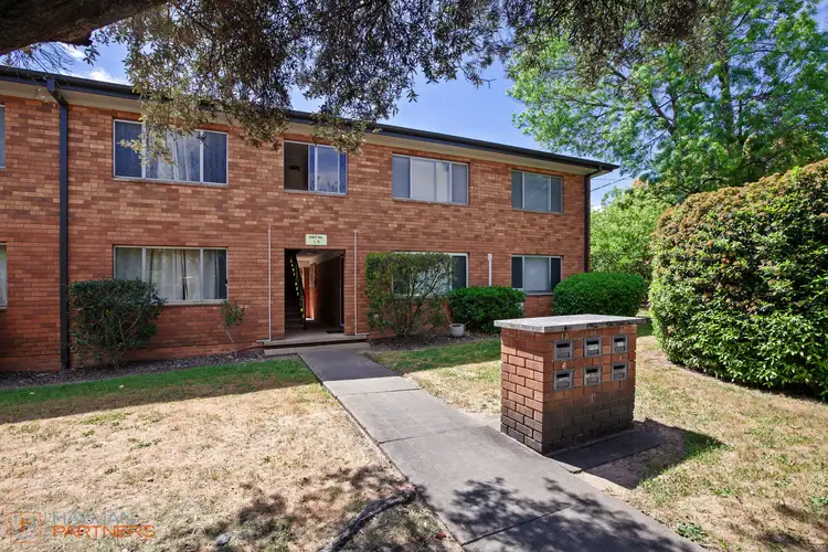 8/3 Carroll Street, Hughes ACT 2605
