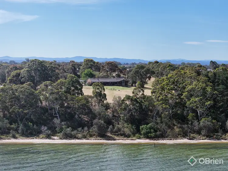 10 Lake Tide Avenue, Newlands Arm VIC 3875