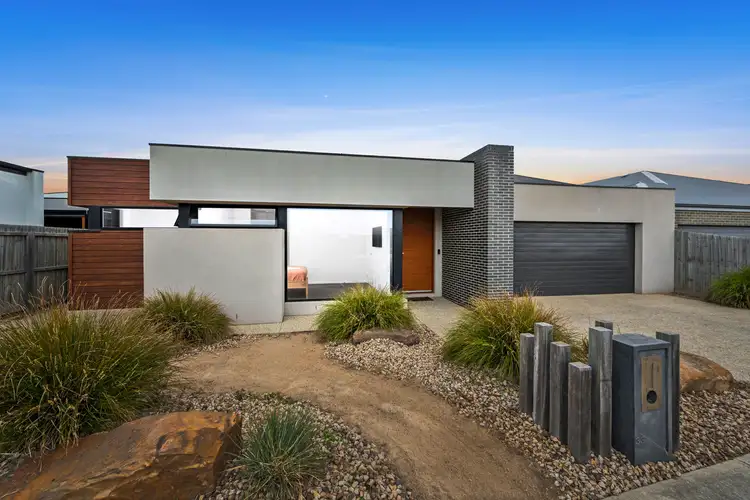 33 Springdale Rise, Highton VIC 3216