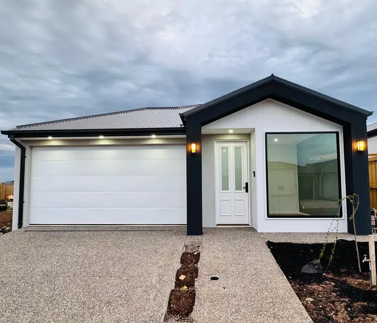 18 Skipper Avenue, Lara VIC 3212