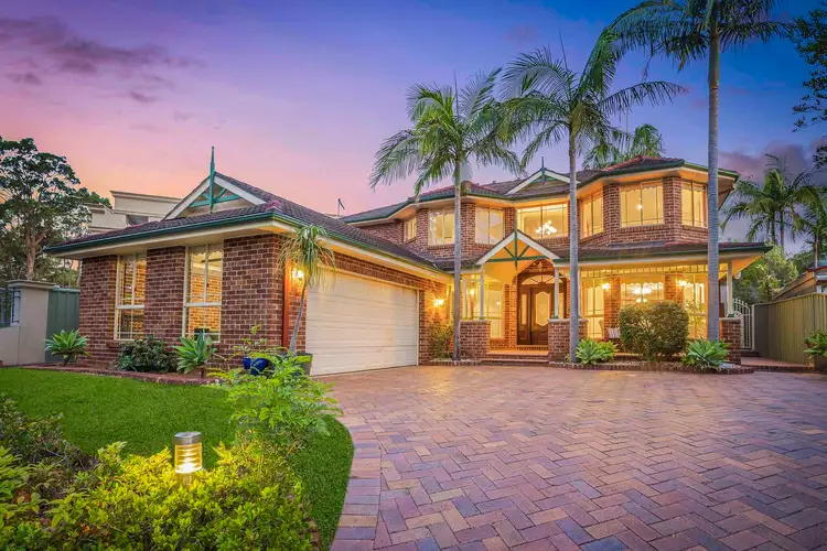 61 Llanberis Drive, Menai NSW 2234