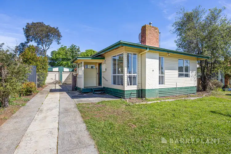 17 Mckindlay Street, Drouin VIC 3818