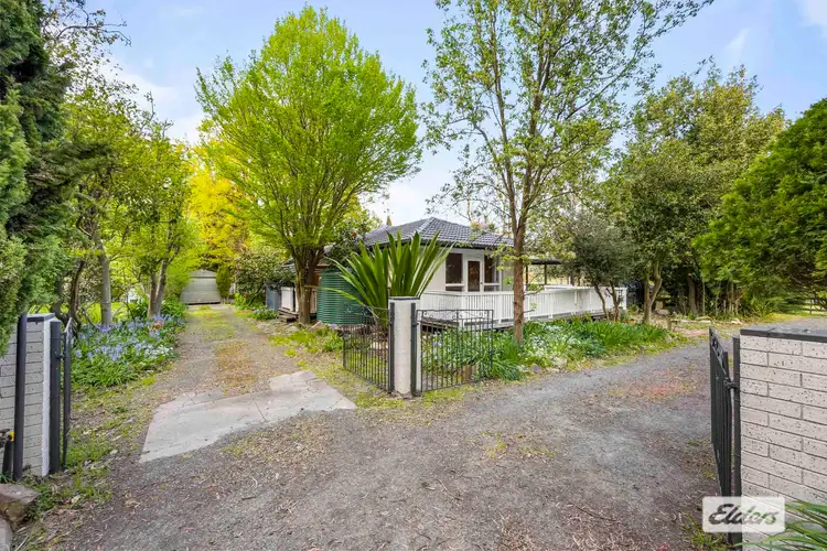 180 Mount Cole Road, Warrak VIC 3377