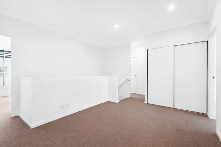 Fifth view of Homely townhouse listing, 7016/3400 Panorama Drive, Carrara QLD 4211