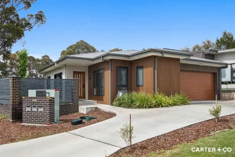 1/8 Hibbins Place, Latham ACT 2615